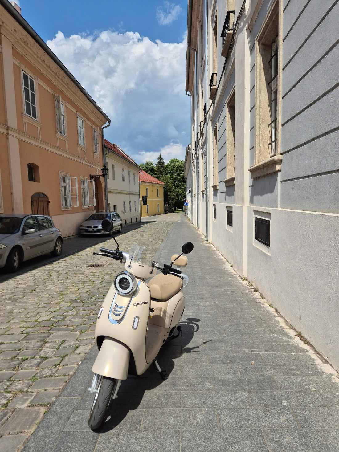 Cappuccino u staroj ulici Novog Sada