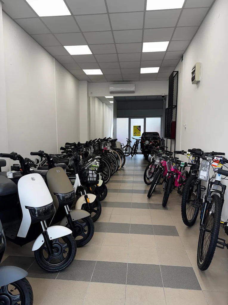 Unutrašnjost salona BeeBike u Novom Sadu